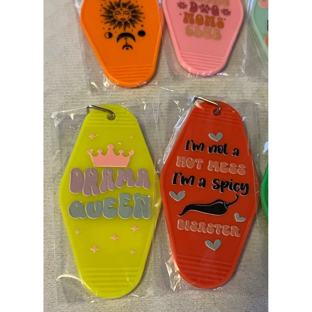 Set of 10 Motel‎ Style Keychain Set Women OS Multicolor New Retro Phrases Tags